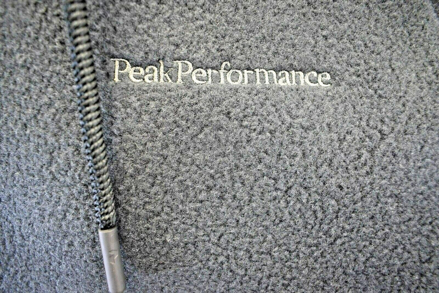 Peak Performance Men's Fleece Grey Hooded Sweater (S07)