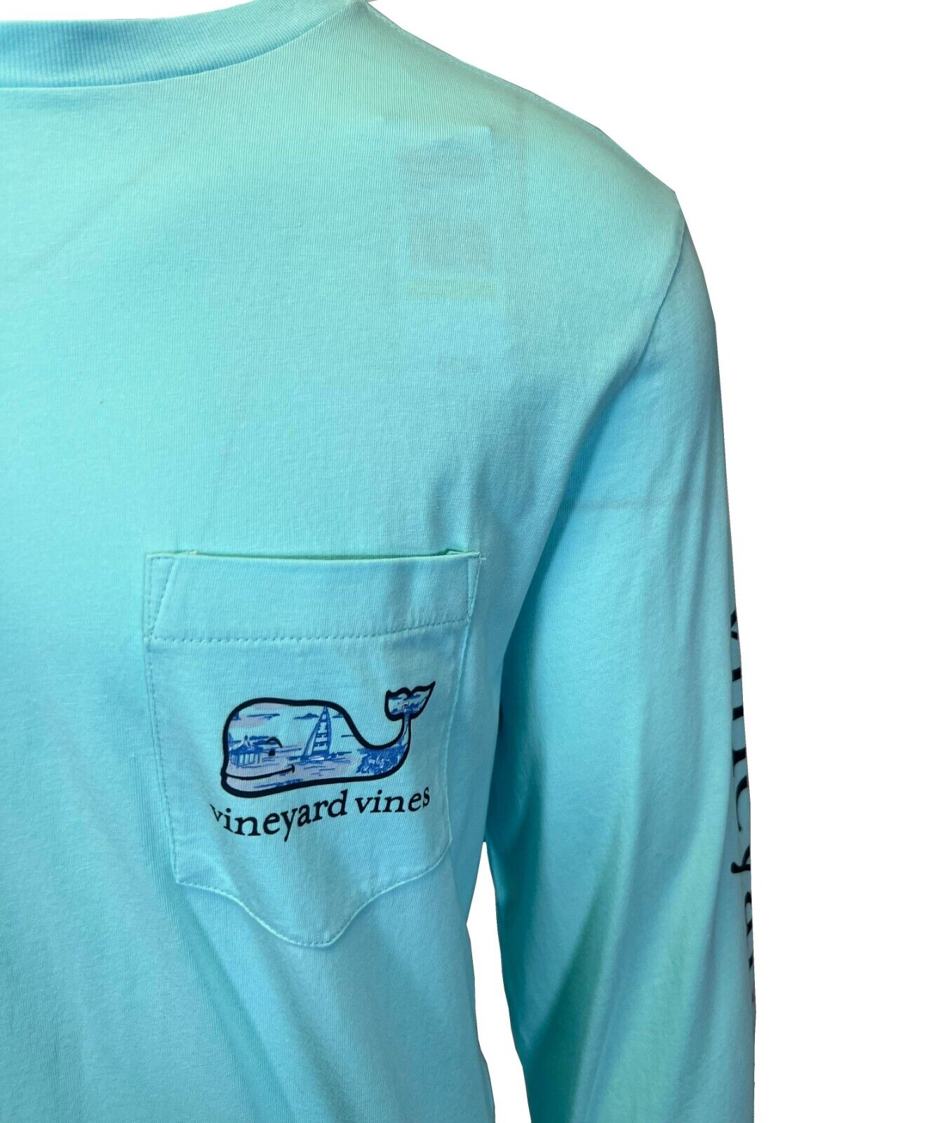 Vineyard Vines Men’s Island Paradise T-Shirt Edgartown Scenic Whale Fill (S02)