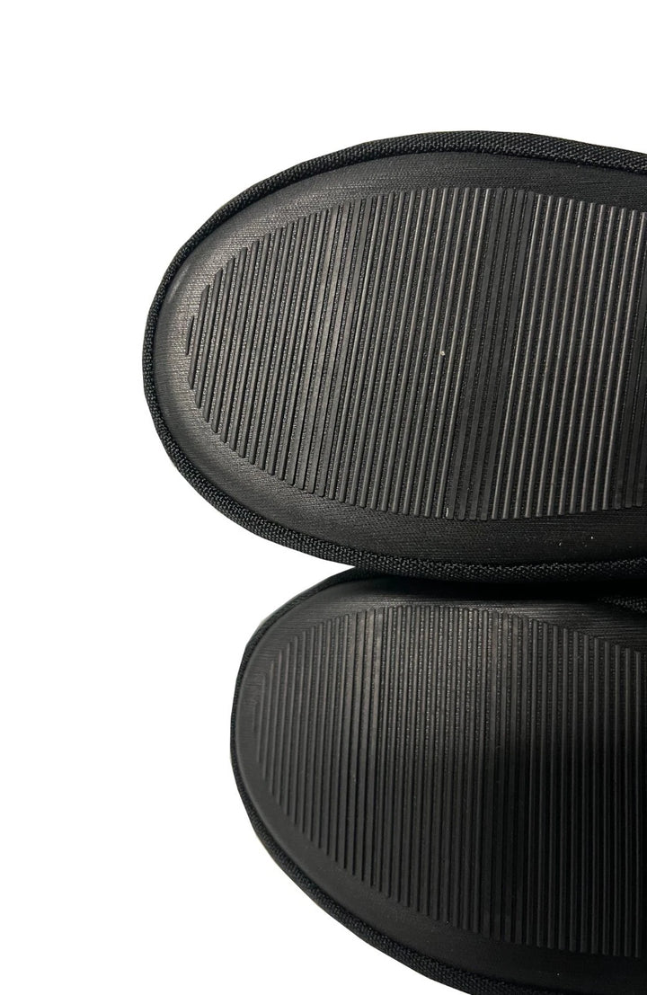 Bench Juniors Kid's Black Puffer Slippers with Rubber Sole FiberFill (S01)