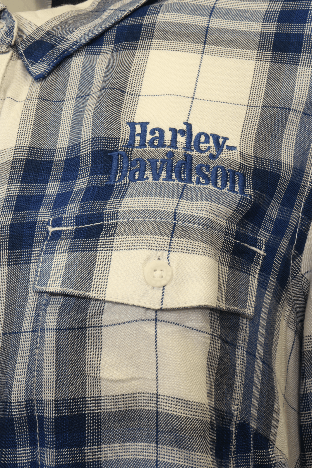 HD Branded Women's Shirt Blue White Plaid Embroidered Text L/S Woven (S22)