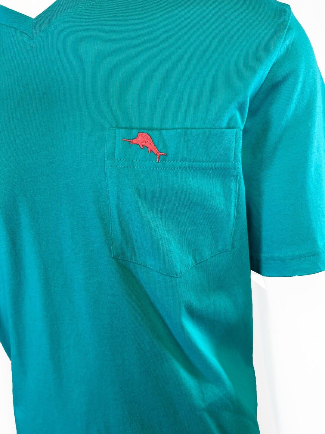 Tommy Bahama Men's Ming Jade T-Shirt V-Neck Bali Skyline Pink Logo Tee (S50)