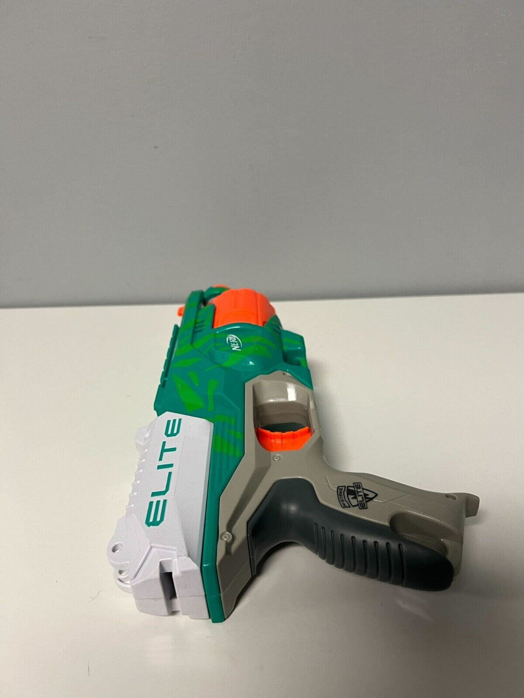Hasbro Nerf Elite Disruptor 6-Dart Rotating Drum Dynamic Green Blaster (S43)