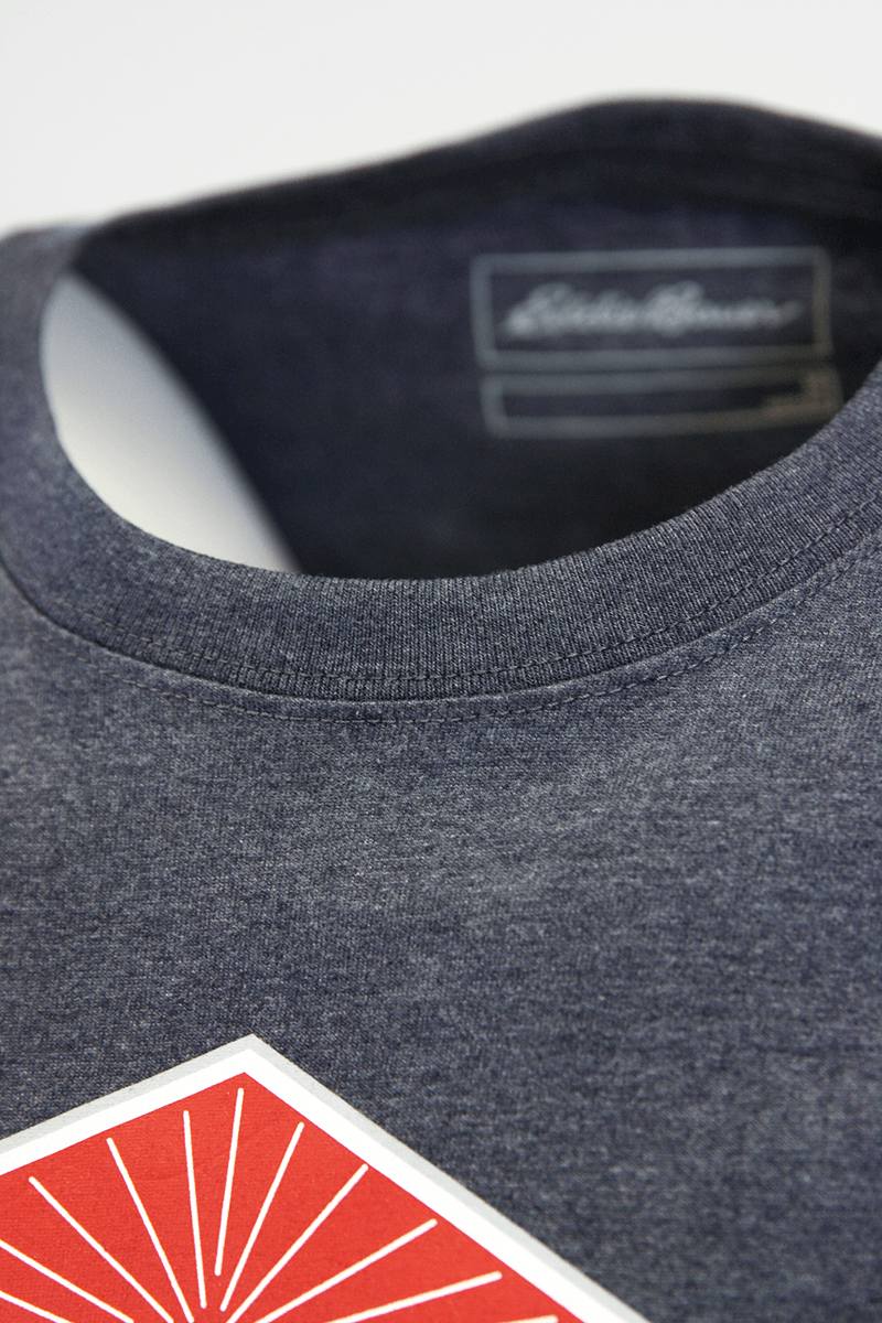 Eddie Bauer Men's 2 Pack Navy Graphic & Grey Crew S/S T-Shirt (S01)