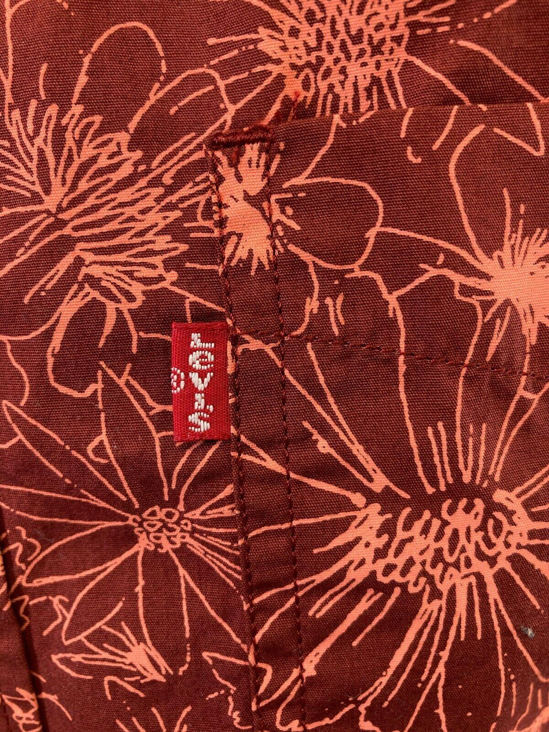 Levi's Men's Maroon Red Flowers S/S Woven Shirt